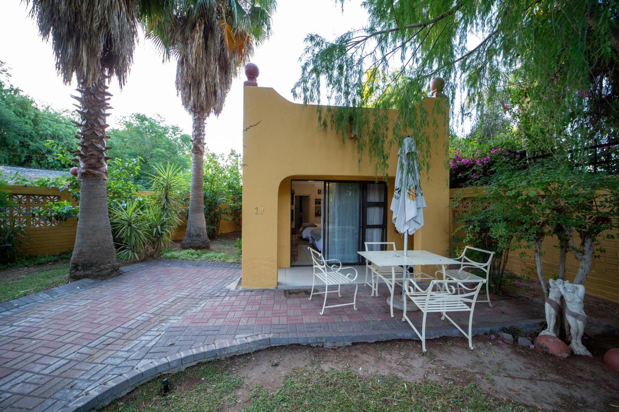 Sunriver Kalahari Lodge Riverside Stay In Upington Exterior foto
