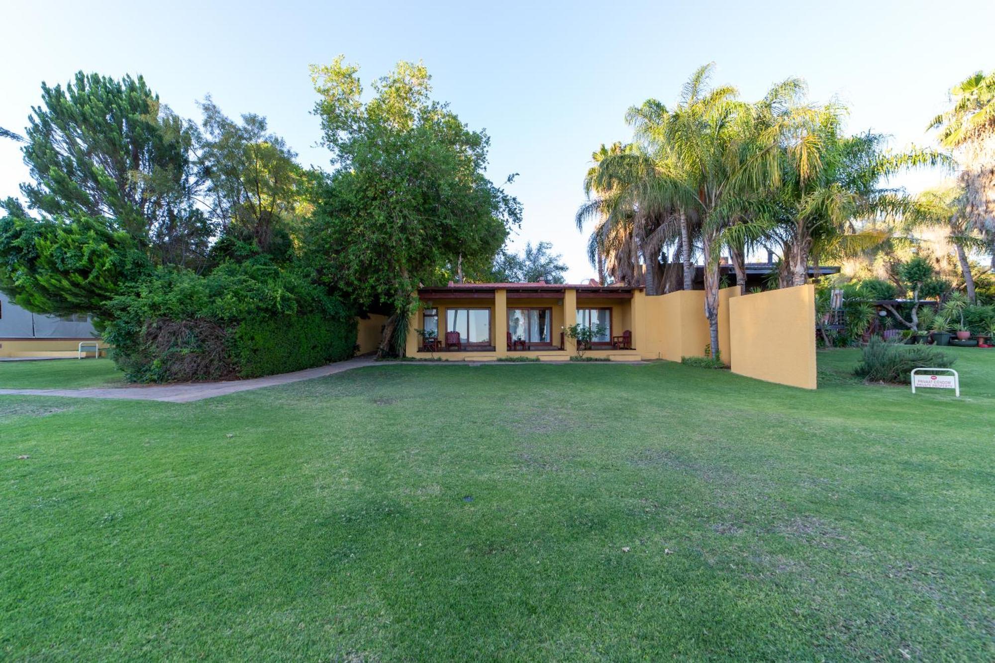 Sunriver Kalahari Lodge Riverside Stay In Upington Exterior foto
